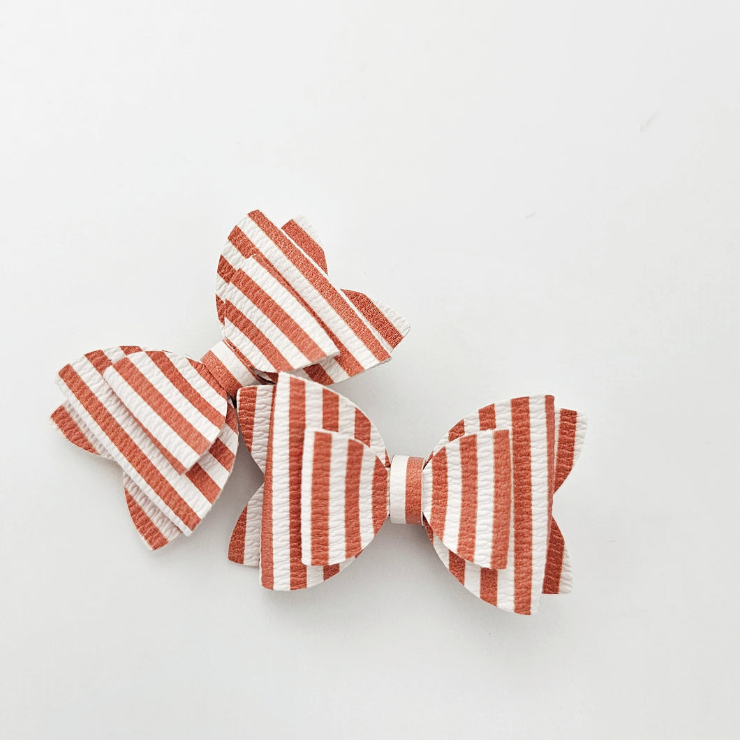 Winona - Single Little-Sister Bow Clips