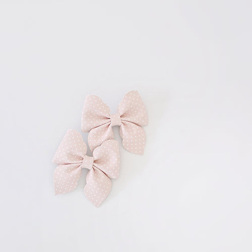 SALE - Mariska Single Petite Middle Sister Bow Clips