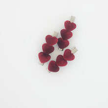 Ribbed Velvety Heart 5.7cm Non-Slip Bar Clips