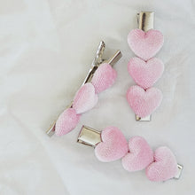 Ribbed Velvety Heart 5.7cm Non-Slip Bar Clips