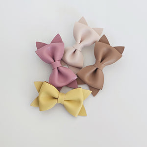 SALE - Delta Single Middle Sister Bow Clips (4 Colour Choices)