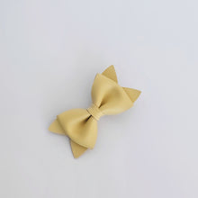 SALE - Delta Single Middle Sister Bow Clips (4 Colour Choices)