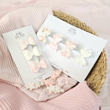Rose Print Pink & White 4 Piece Clip Set