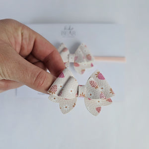 Lowanna - Single Middle Sister Sized Bow Clips Or Headbands
