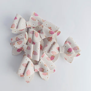 Lowanna - Single Middle Sister Sized Bow Clips Or Headbands