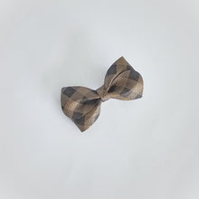 Eugenia - Small Single Leatherette Pinch Bow On 3.5cm Clip Or Soft OSFM Stretch Headband