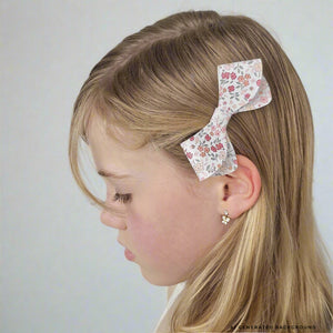 SALE - Delaney Single Middle Sister Bow Clips