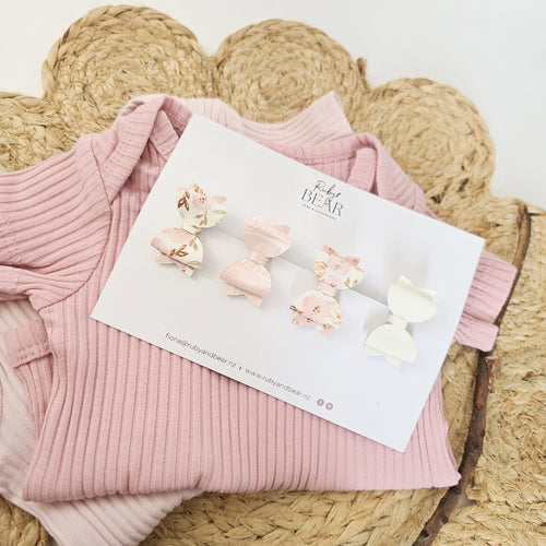 Rose Print Pink & White 4 Piece Clip Set